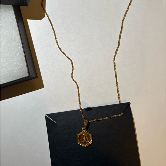 initial necklace (A) - Picture 2 of 3